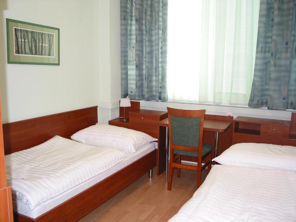 ברטיסלאבה Hotel Jurki Dom חדר תמונה