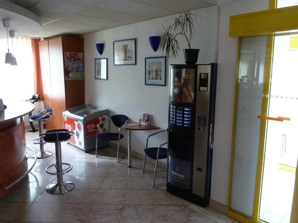 ברטיסלאבה Hotel Jurki Dom מראה חיצוני תמונה