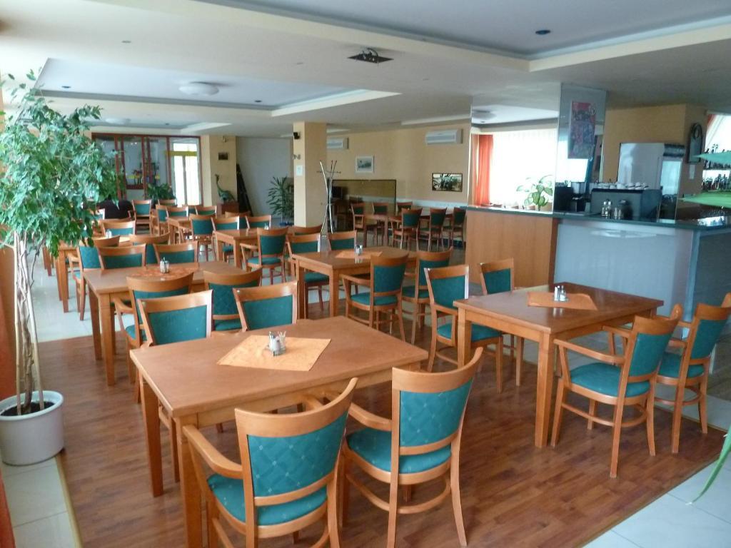 ברטיסלאבה Hotel Jurki Dom מראה חיצוני תמונה